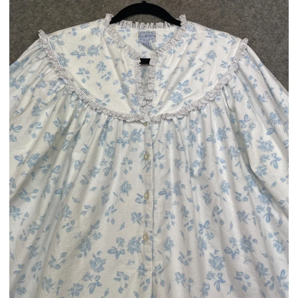 Lanz of Salzburg Nightgown White Blue Large Floral Flannel